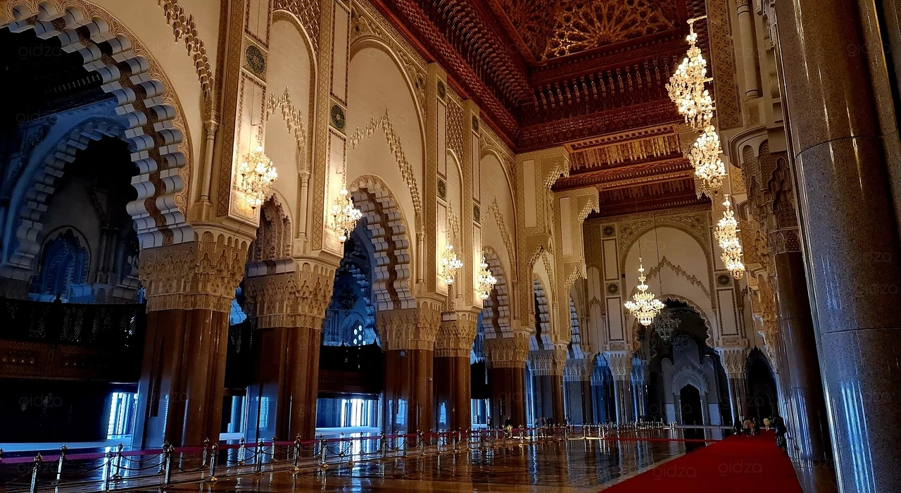 Интерьер мечети Хасана II