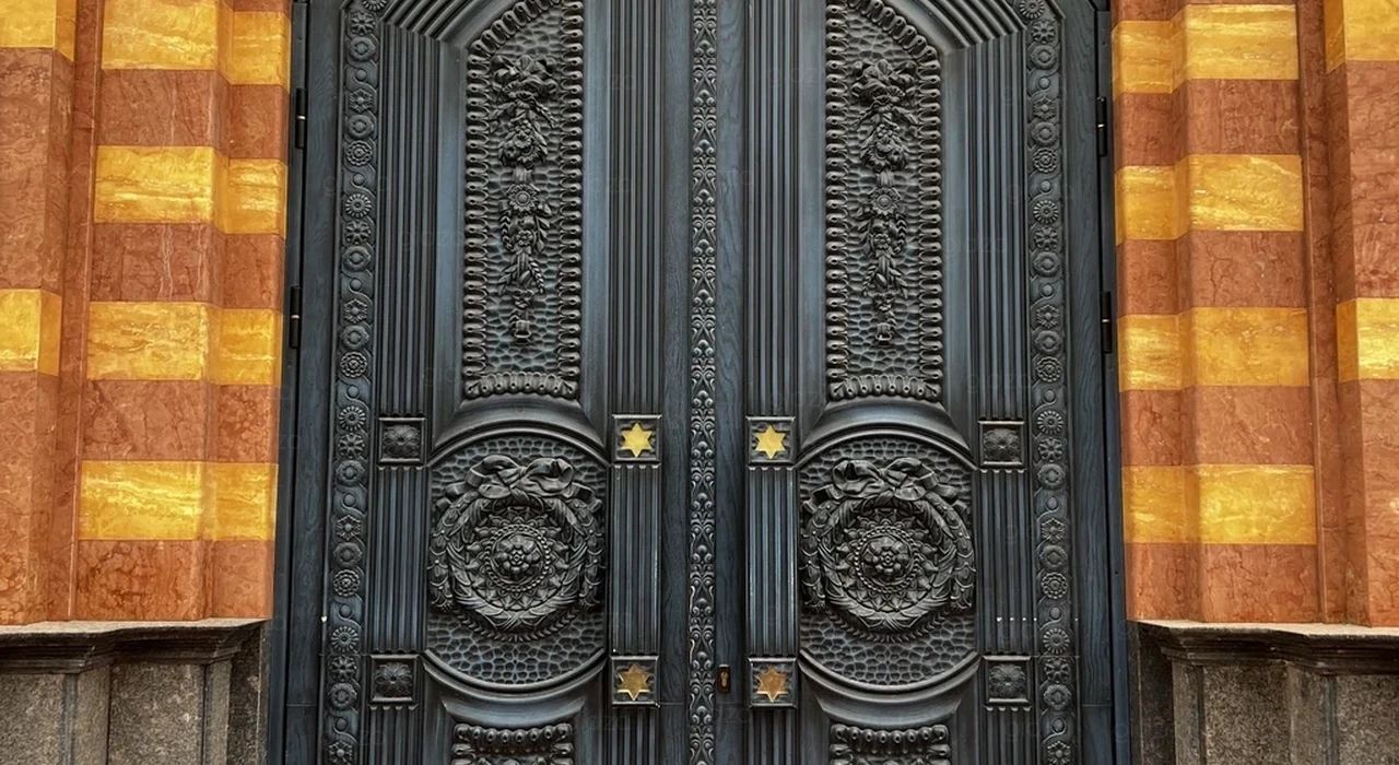 Ворота Синагоги в Калининграде.