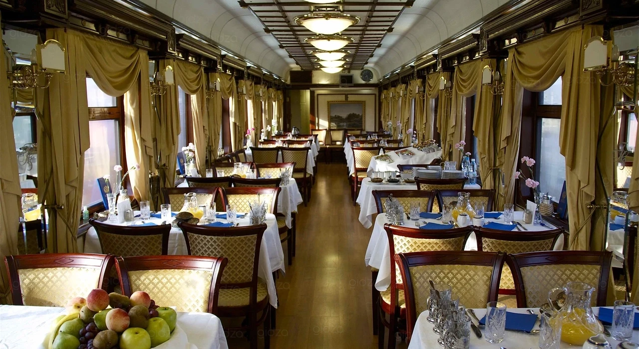 Ресторан поезда «Золотой орел»