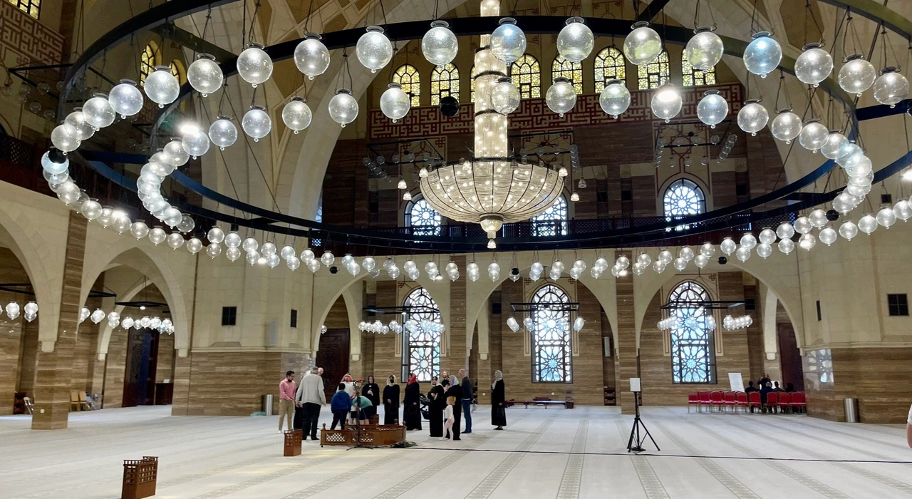 Главный зал мечети аль-Фатих