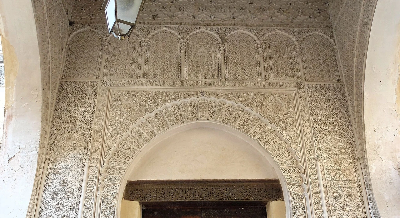 Роспись над входом в Дар аль-Вуду