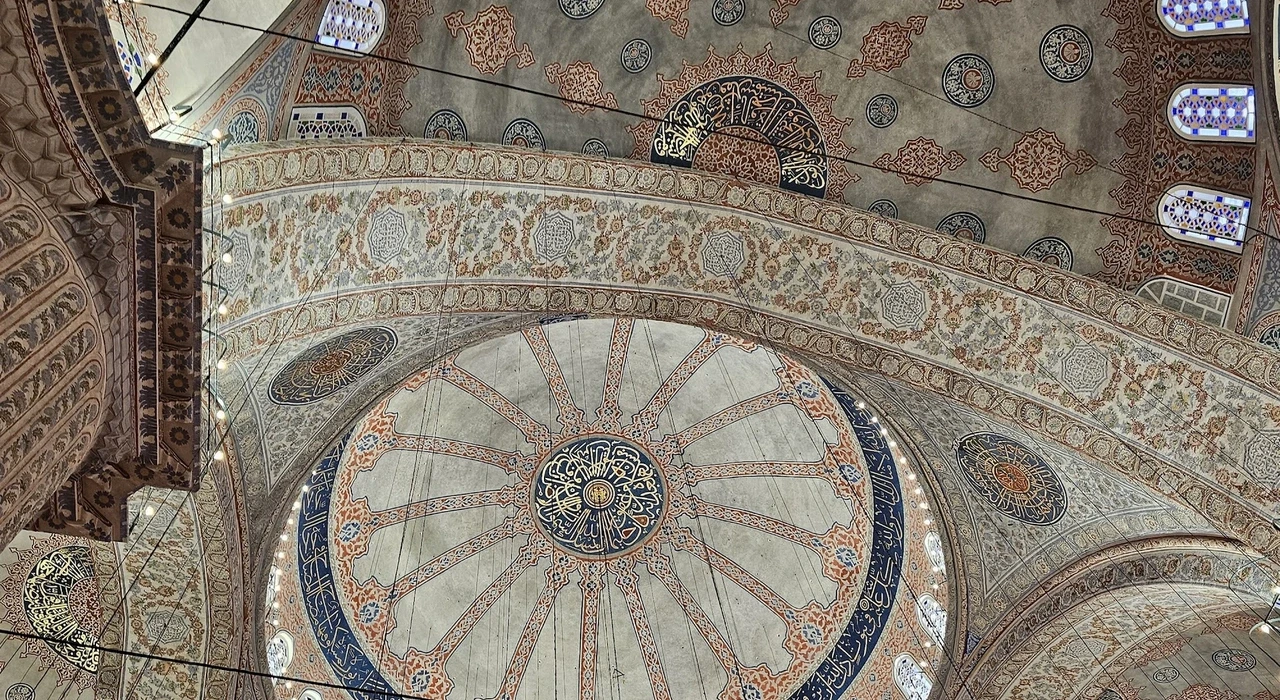 Голубая мечеть (мечеть Султанахмет) в Стамбуле