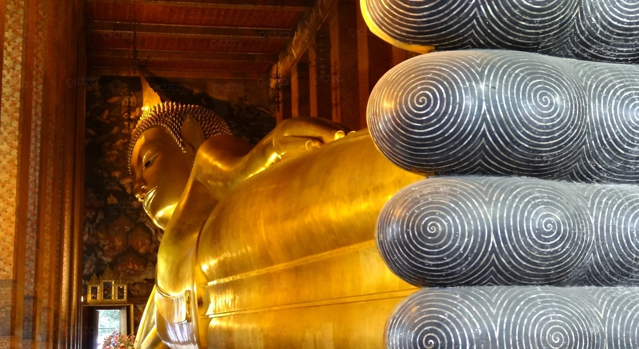 Храм Лежащего Будды Ват Пхо, Бангкок, Таиланд