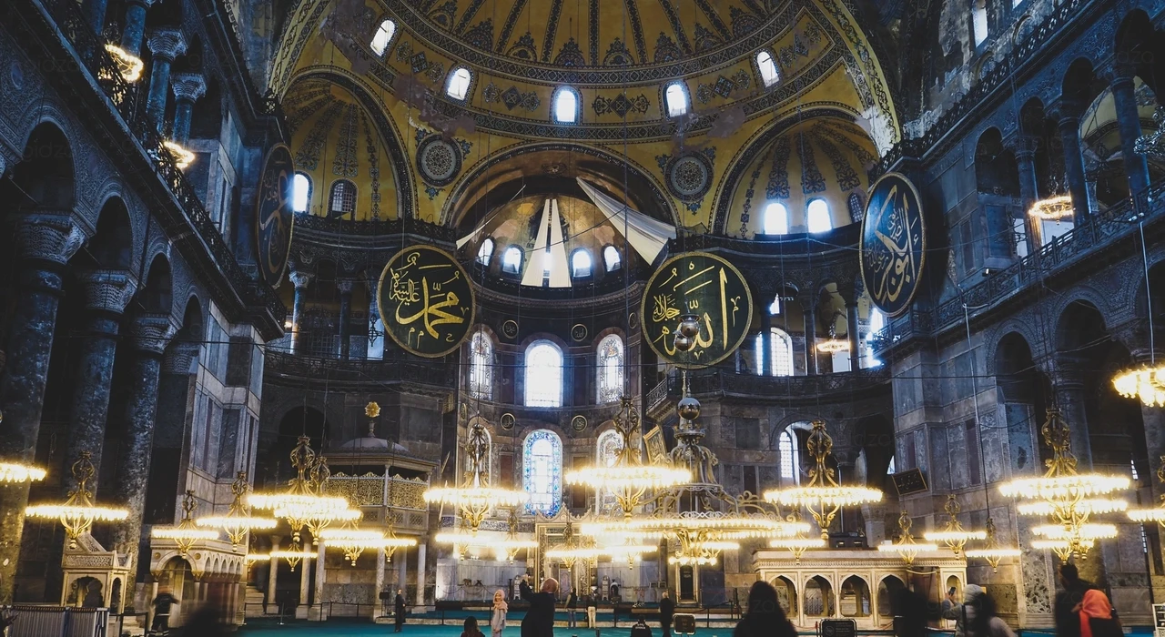 Убранство Большой мечети Святой Софии