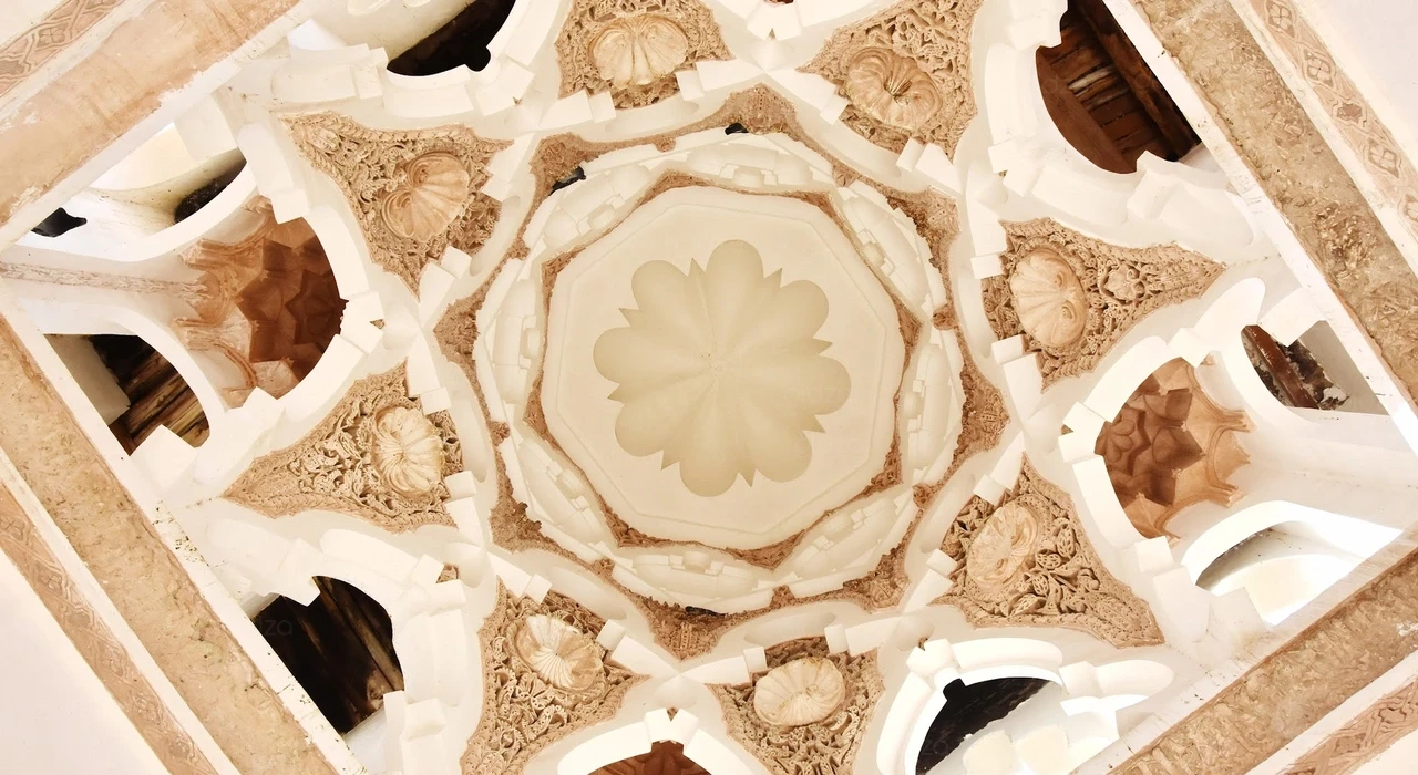 Внутренне оформление купола Куббы аль-Баадийин
