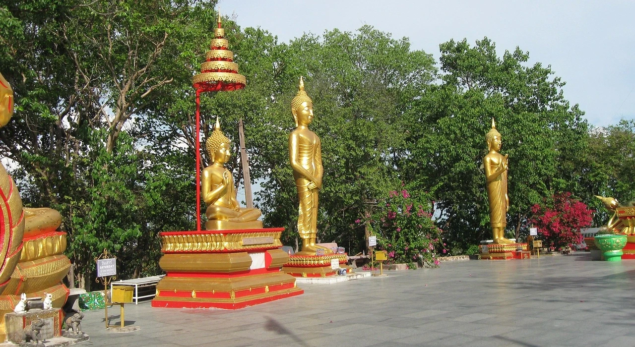Wat Phra Khao Yai в Паттайе, Таиланд