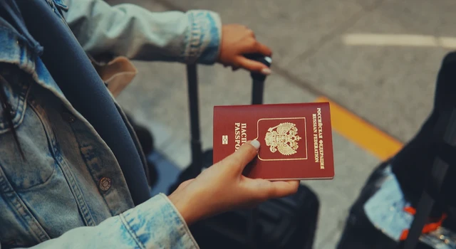 Куда поехать из России без заграничного паспорта?