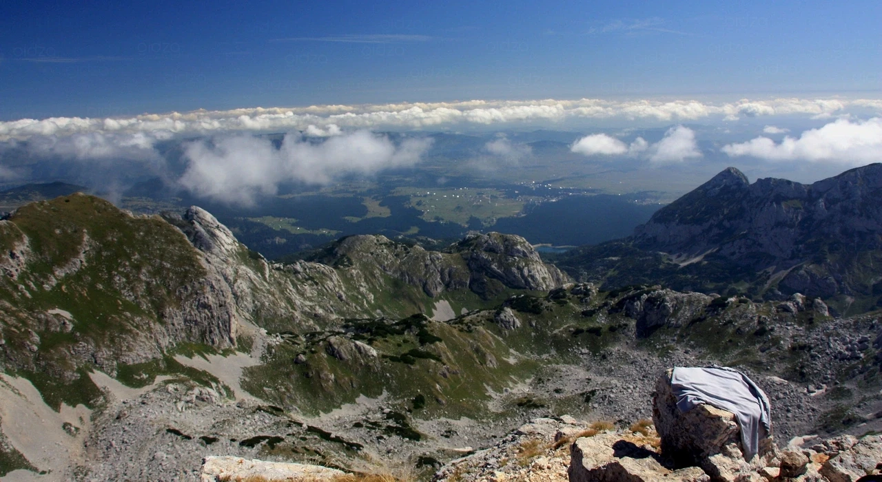 Вид с горной вершины Боботов Кук