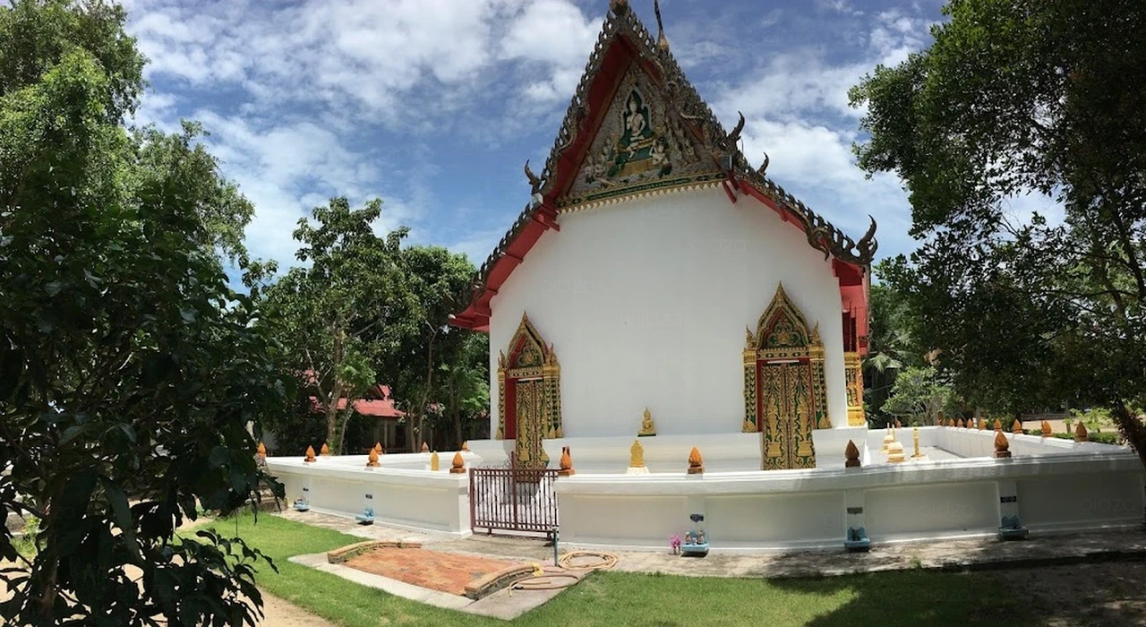 Храм Ват Пхо (Wat Pho) на Ко Пханган